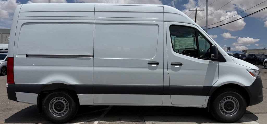 Used 2026 Mercedes-Benz Sprinter 2500 image 5