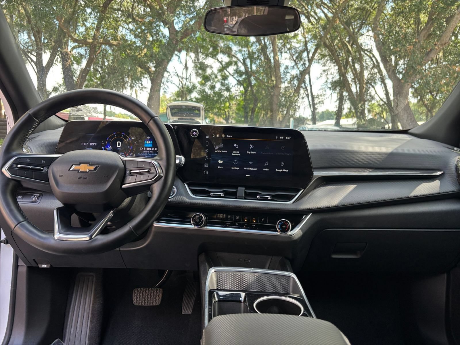 Used 2025 Chevrolet Equinox LT FWD image 32