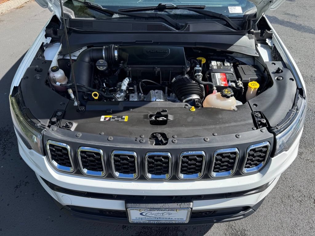 Used 2024 Jeep Compass Latitude AWD/4WD image 40