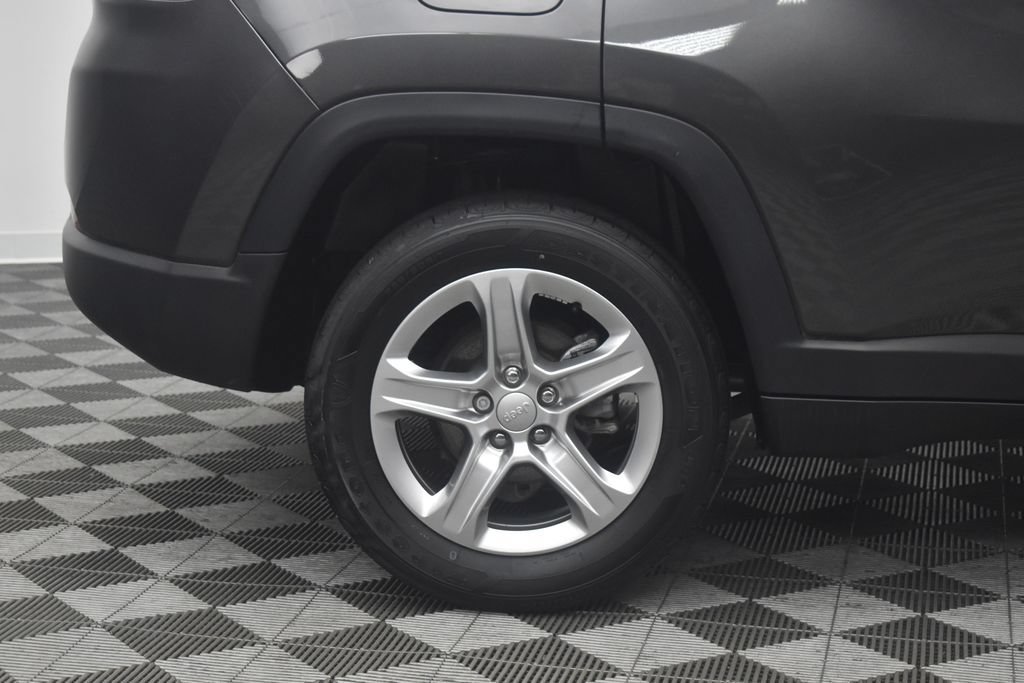 Certified 2023 Jeep Compass Latitude AWD/4WD image 24