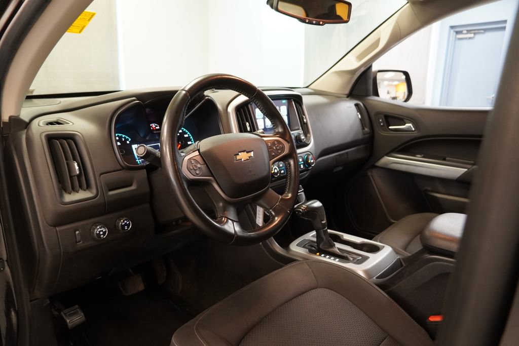 Used 2016 Chevrolet Colorado LT w/ LT Convenience Package image 6