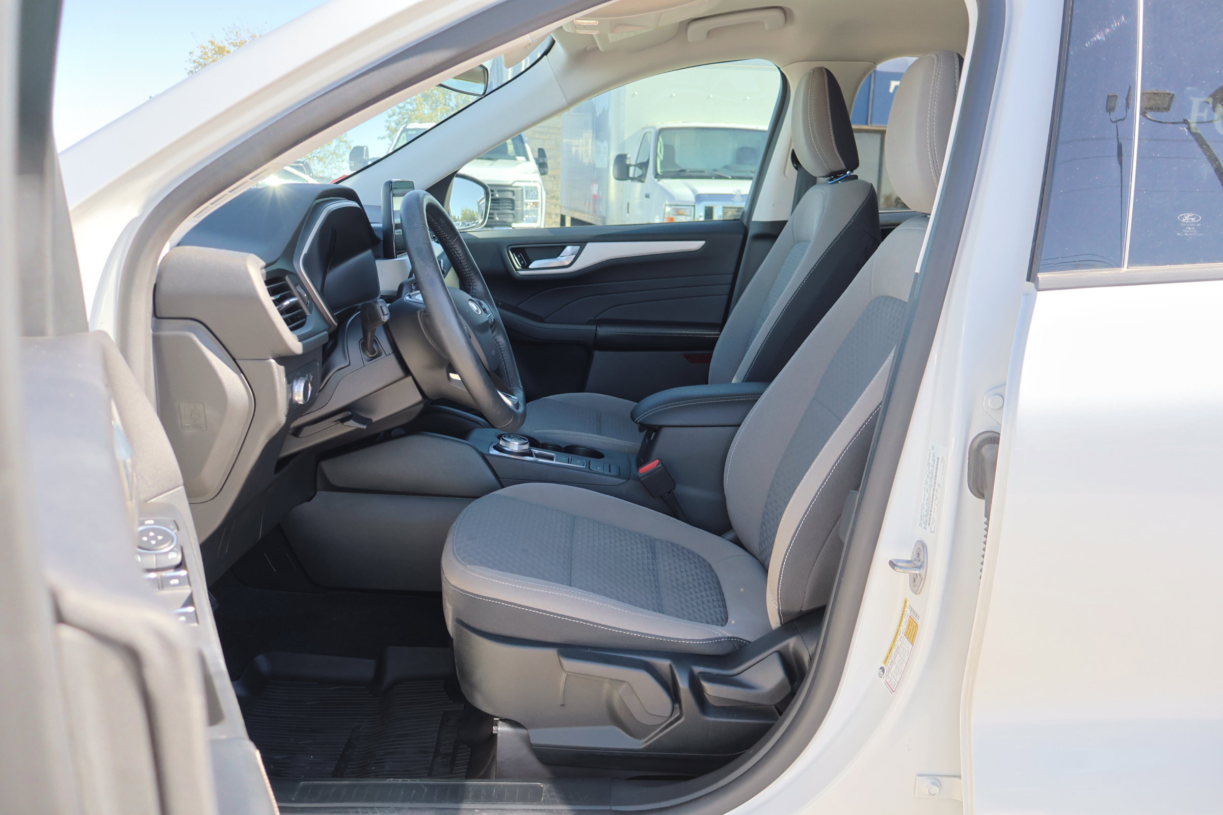 Certified 2021 Ford Escape SE w/ Cold Weather Package image 15