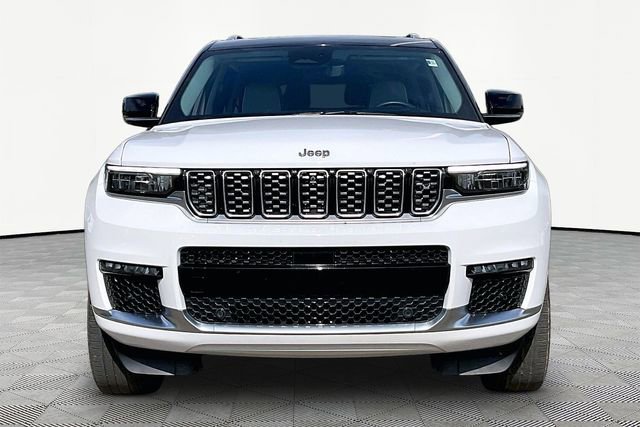 Used 2023 Jeep Grand Cherokee L Summit w/ Advanced Protech Group IV AWD/4WD image 2