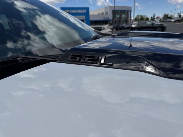 Used 2023 Chevrolet Silverado 1500 ZR2 w/ Technology Package AWD/4WD image 11