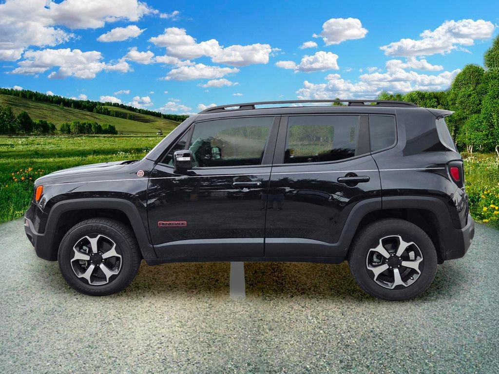 Used 2022 Jeep Renegade Trailhawk AWD/4WD image 3