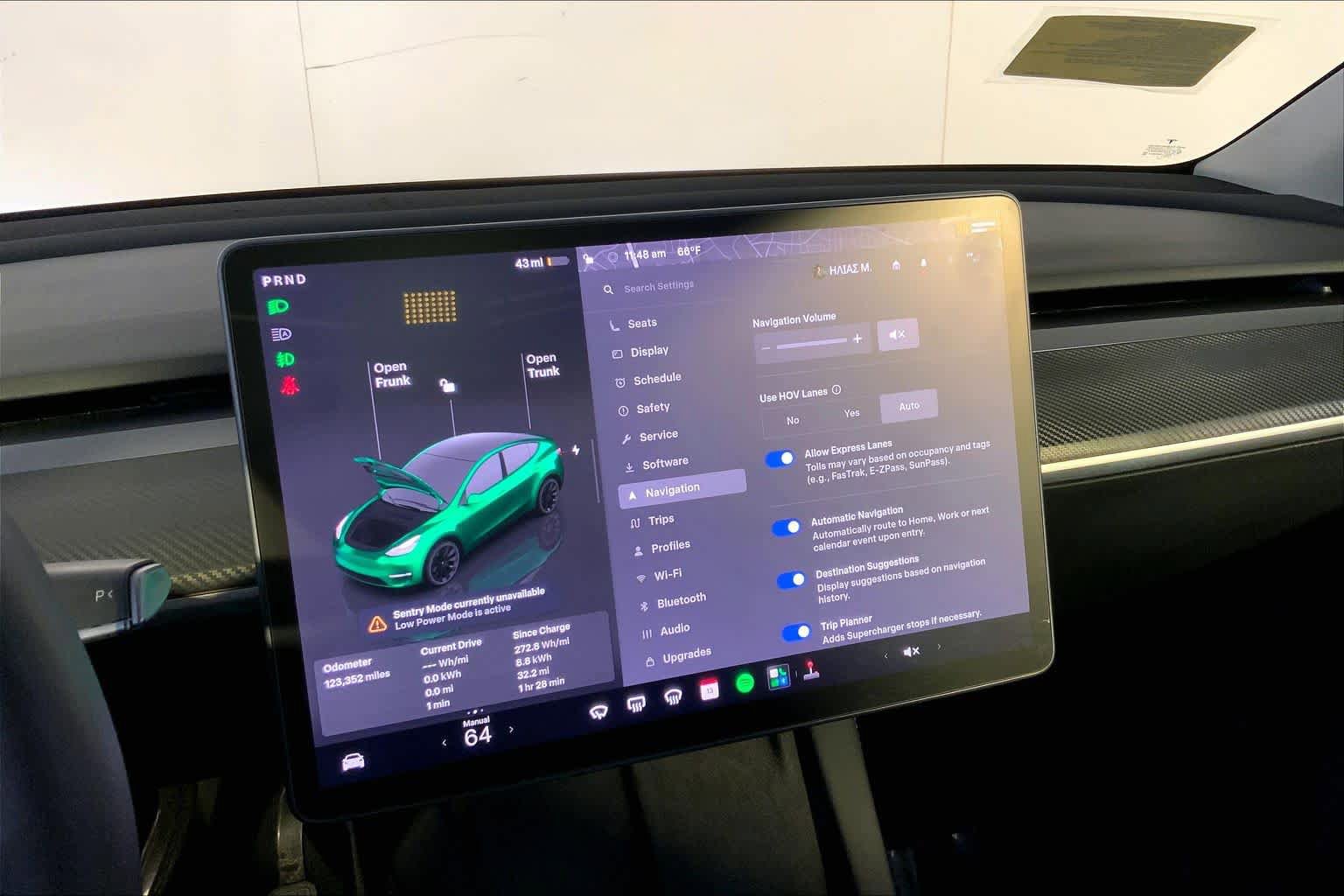 Used 2022 Tesla Model Y Long Range AWD/4WD image 28