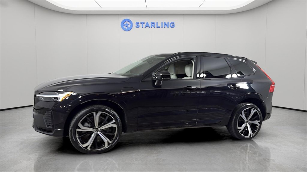 Used 2025 Volvo XC60 T8 Ultra w/ Protection Package Premier image 2