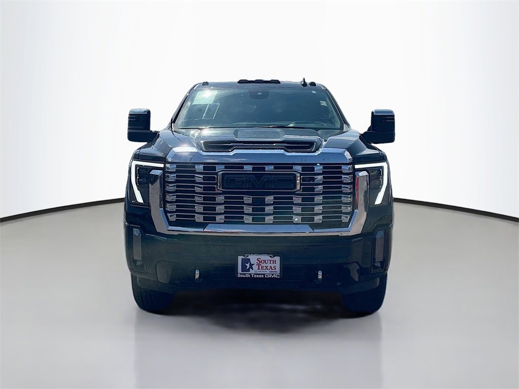 Used 2024 GMC Sierra 2500 Denali w/ Denali Reserve Package image 2