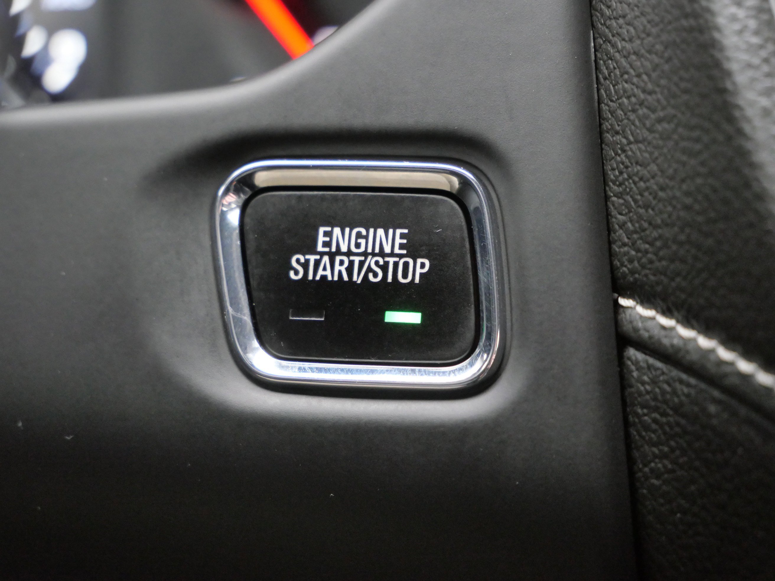 Used 2022 GMC Acadia SLT w/ Elevation Edition image 30