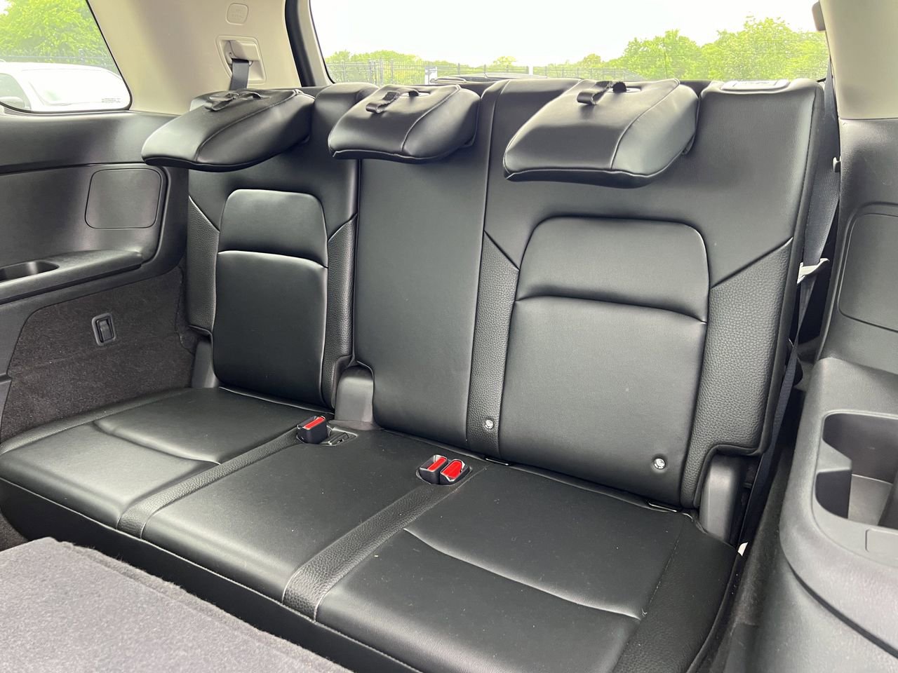 Certified 2023 Nissan Pathfinder SL w/ Black Appearance Package FWD image 10