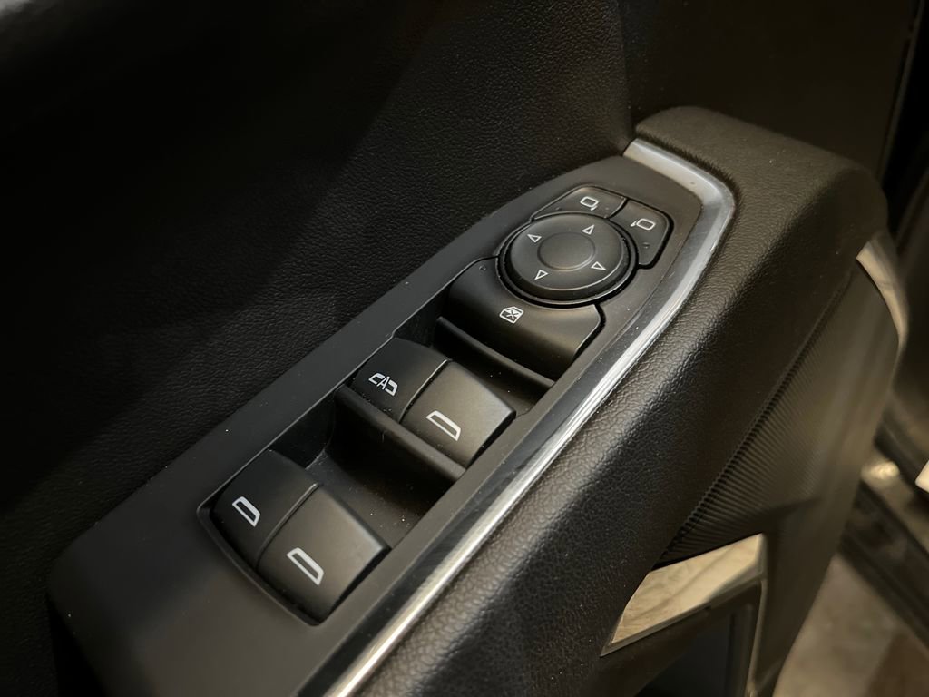 Used 2023 GMC Sierra 1500 Elevation AWD/4WD image 11