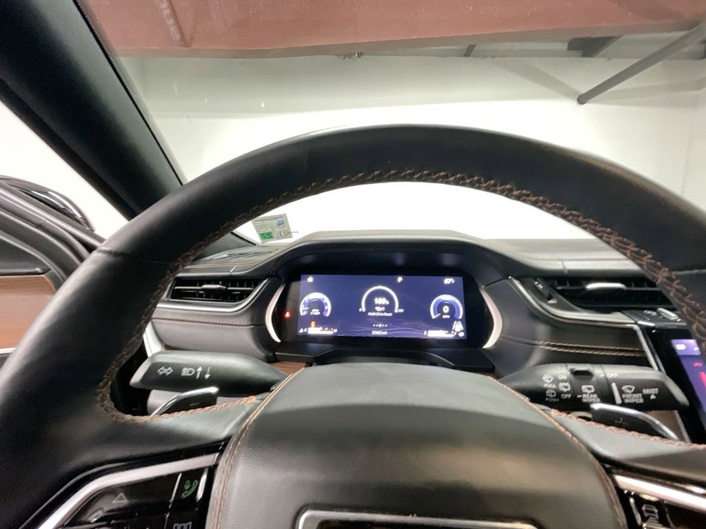 Used 2022 Jeep Grand Cherokee Summit image 11