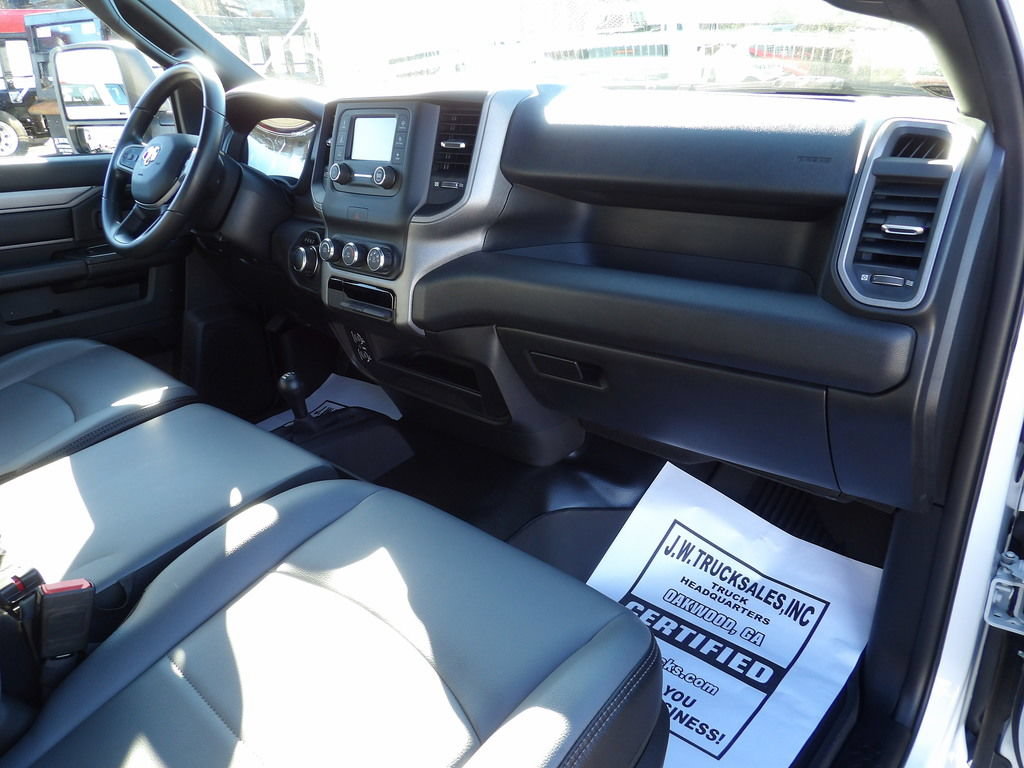 Used 2024 RAM 2500 Tradesman w/ Protection Group AWD/4WD image 31