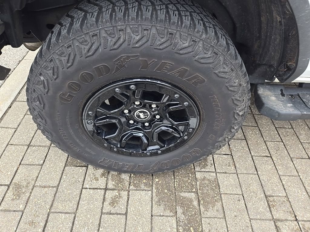 Used 2022 Ford Bronco Wildtrak image 11