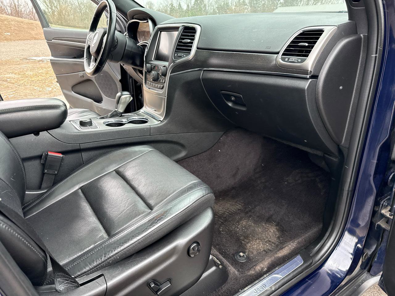 Used 2018 Jeep Grand Cherokee Limited w/ Luxury Group II image 24