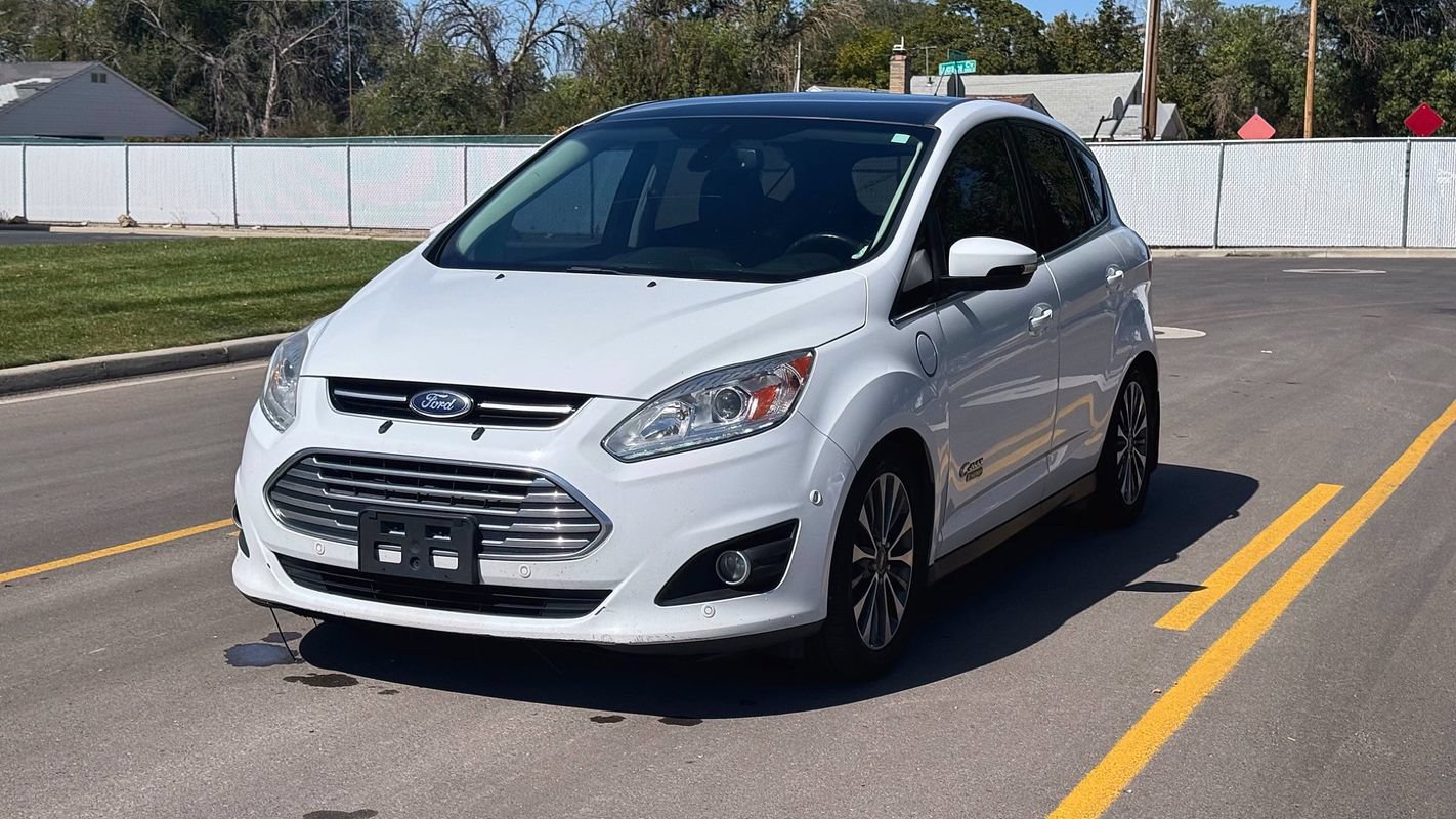 Used 2017 Ford C-MAX Energi Titanium w/ Equipment Group 501A FWD image 1