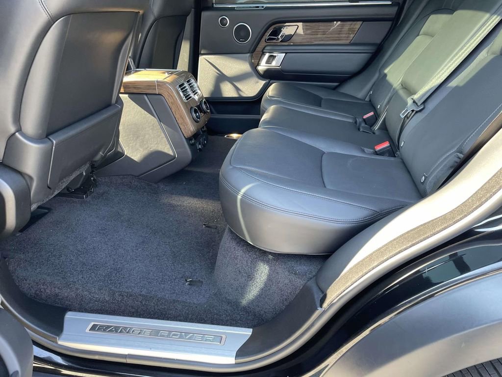 Used 2019 Land Rover Range Rover Long Wheelbase Supercharged image 13