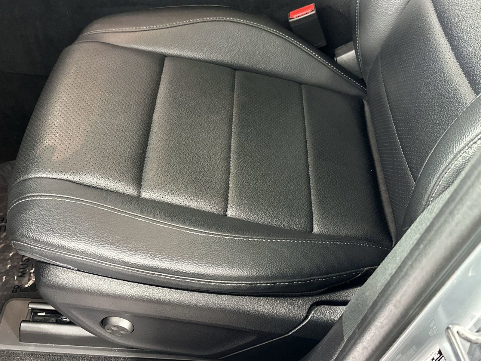 Used 2022 Mercedes-Benz GLE 350 4MATIC image 16