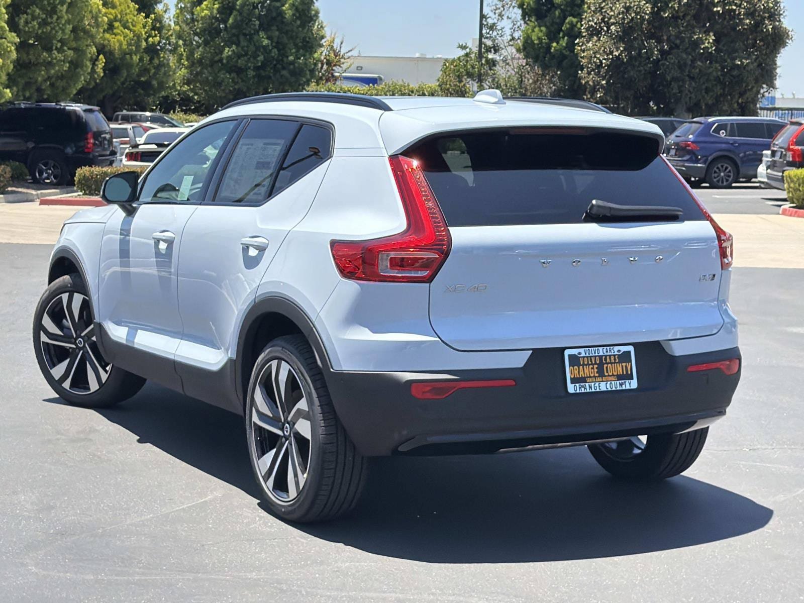 New 2026 Volvo XC40 B5 Plus w/ Protection Package Premier AWD/4WD image 5