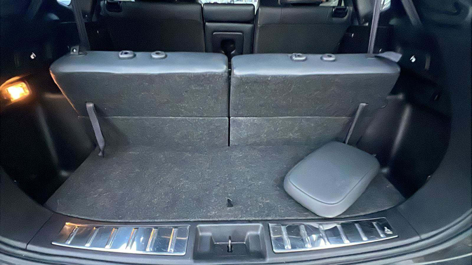 Used 2024 Mitsubishi Outlander SE image 17