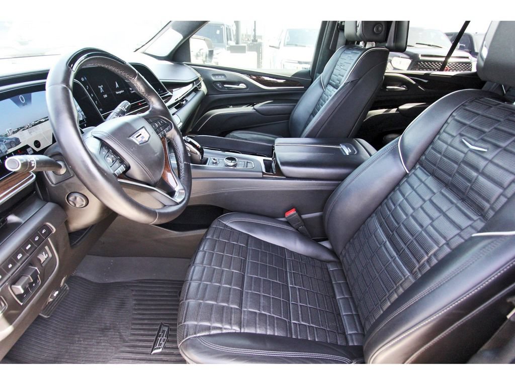 Used 2021 Cadillac Escalade Premium Luxury Platinum AWD/4WD image 6