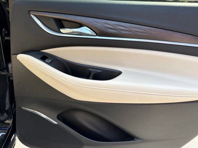 Used 2023 Buick Enclave Avenir w/ Avenir Technology Package FWD image 30
