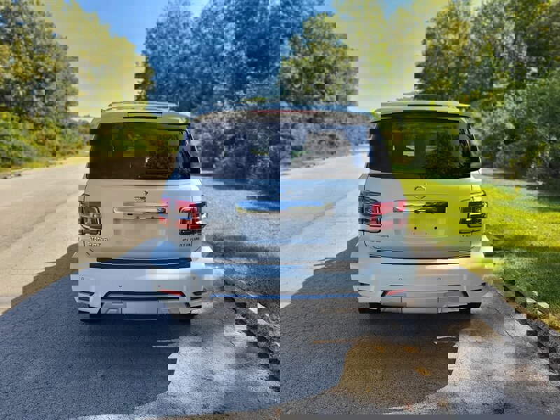 Used 2017 Nissan Armada Platinum image 8