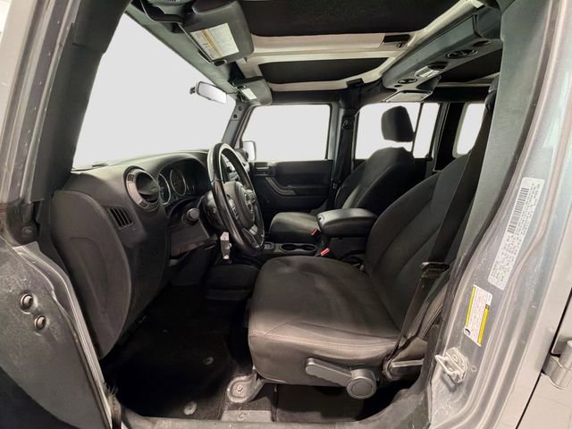 Used 2018 Jeep Wrangler Unlimited Sport w/ Connectivity Group AWD/4WD image 17