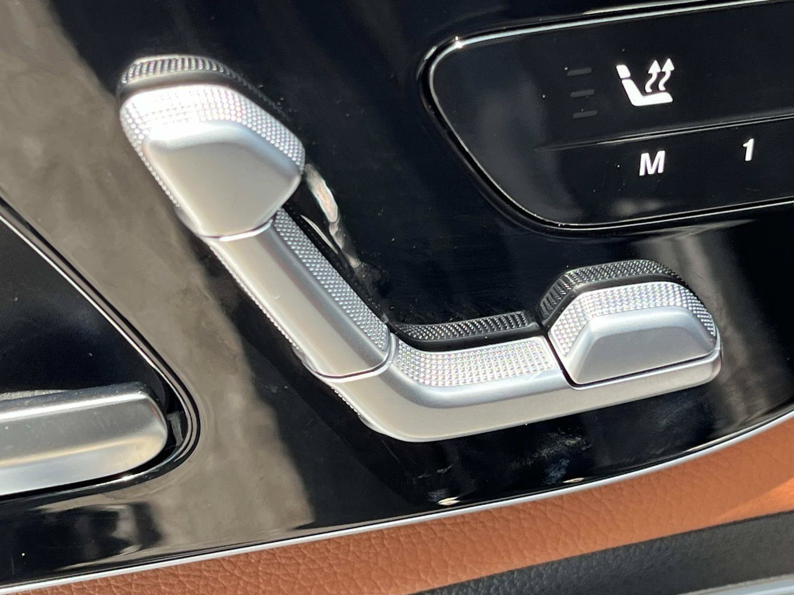 Certified 2026 Mercedes-Benz C 300 4MATIC Sedan image 18