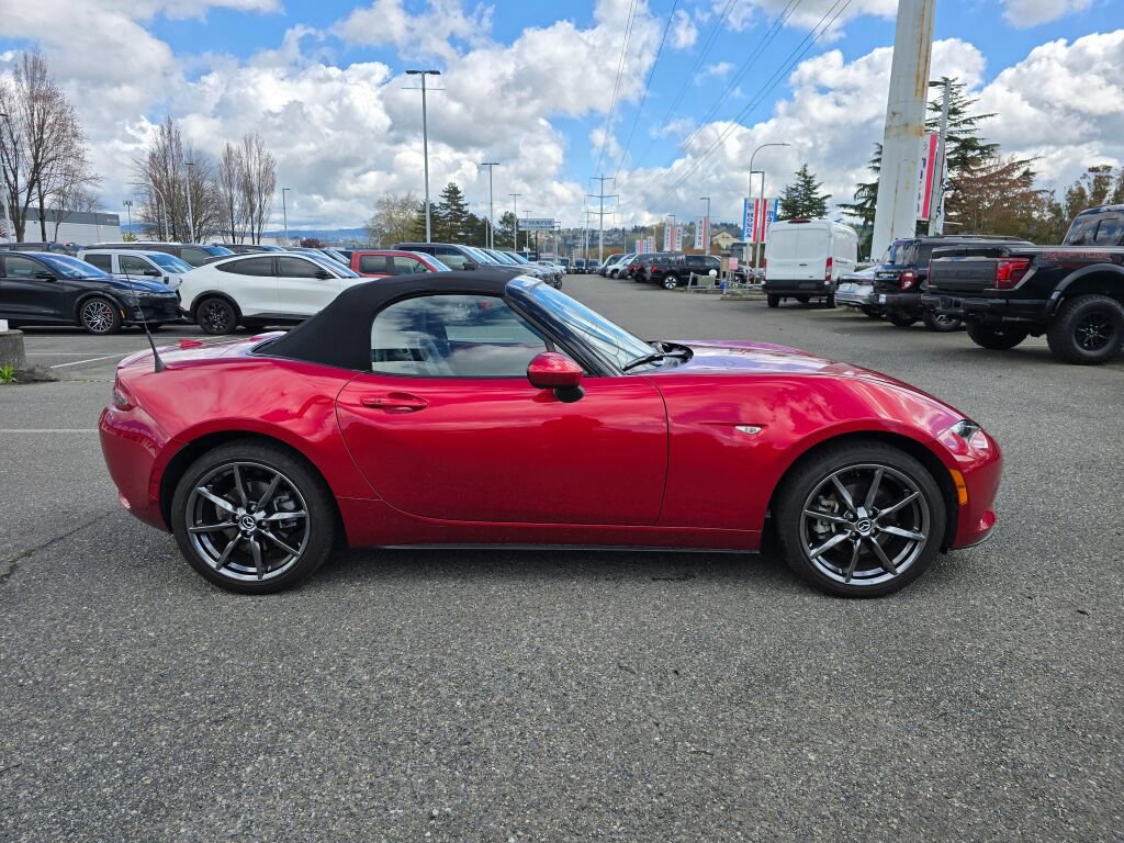 Used 2016 MAZDA MX-5 Miata Grand Touring RWD image 4