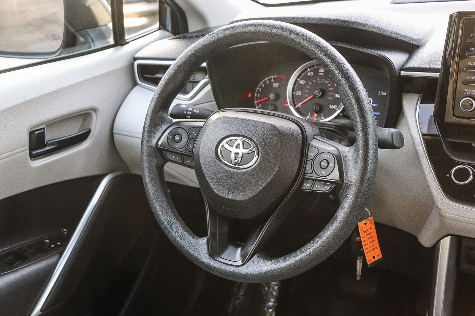 Certified 2022 Toyota Corolla Cross L image 16