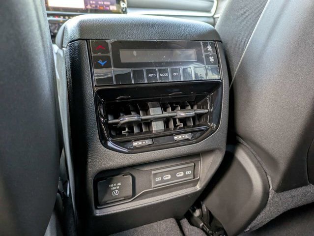 New 2026 Jeep Grand Cherokee L 4WD image 16
