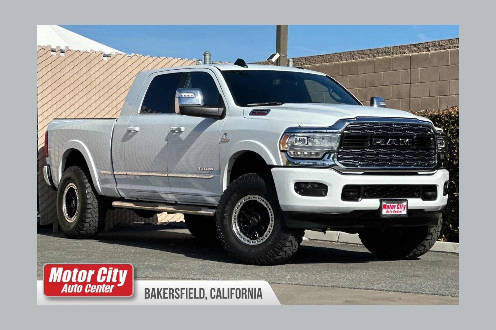 Used 2023 RAM 2500 Limited AWD/4WD image 1
