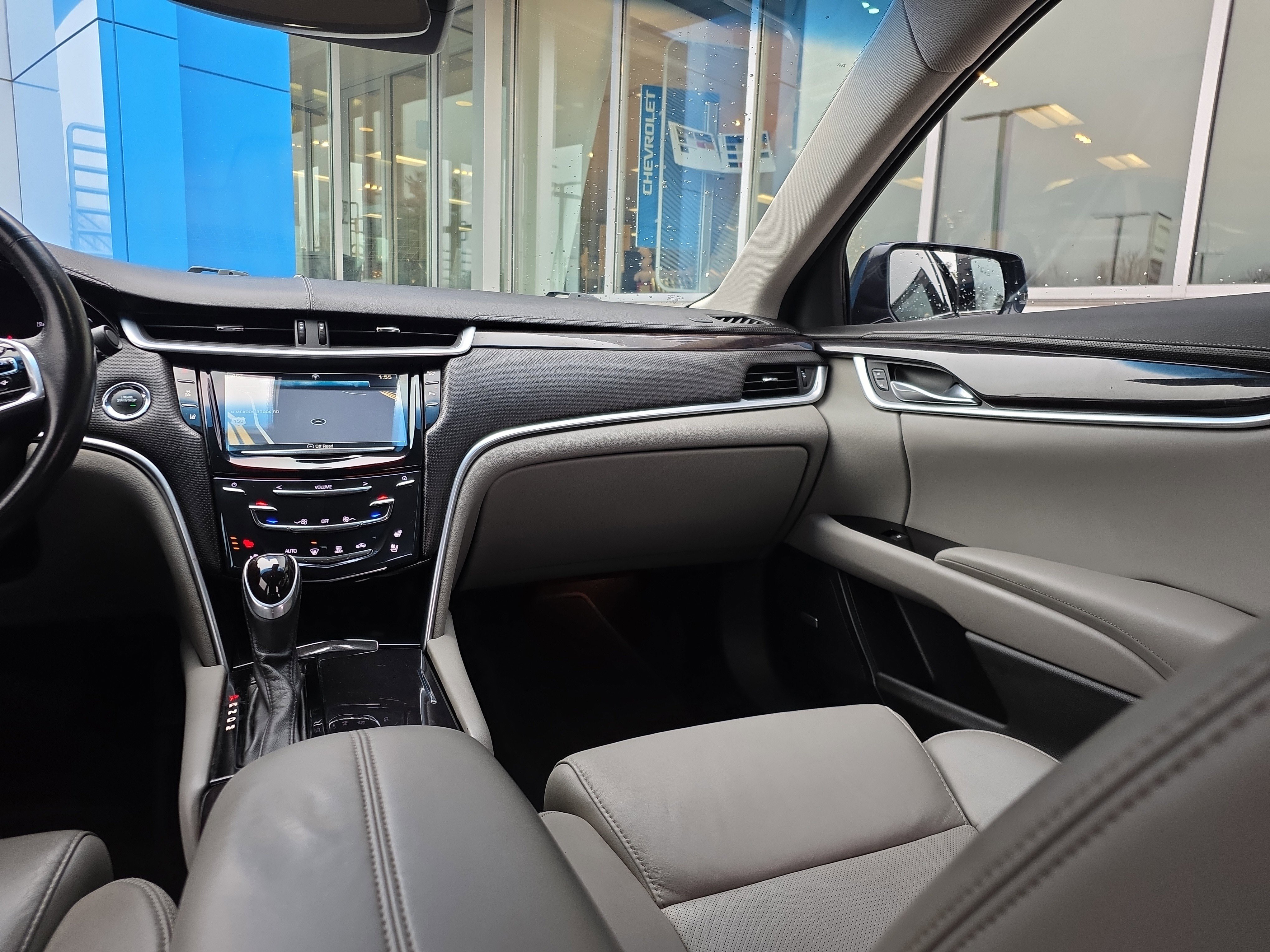 Used 2017 Cadillac XTS Luxury w/ Driver Awareness Package image 35