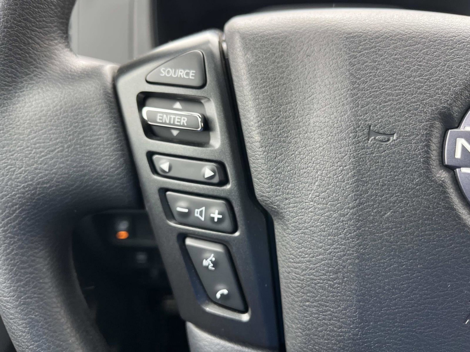 Used 2024 Nissan Frontier S w/ Technology Package image 24