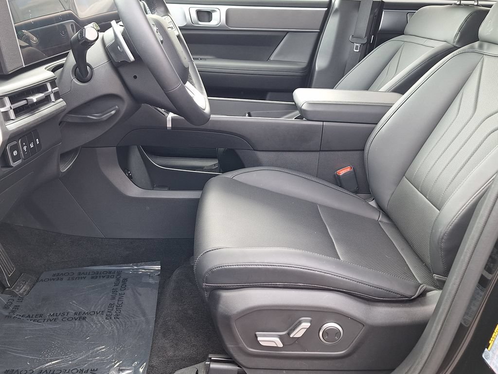 Certified 2025 Hyundai Santa Fe SEL AWD/4WD image 11