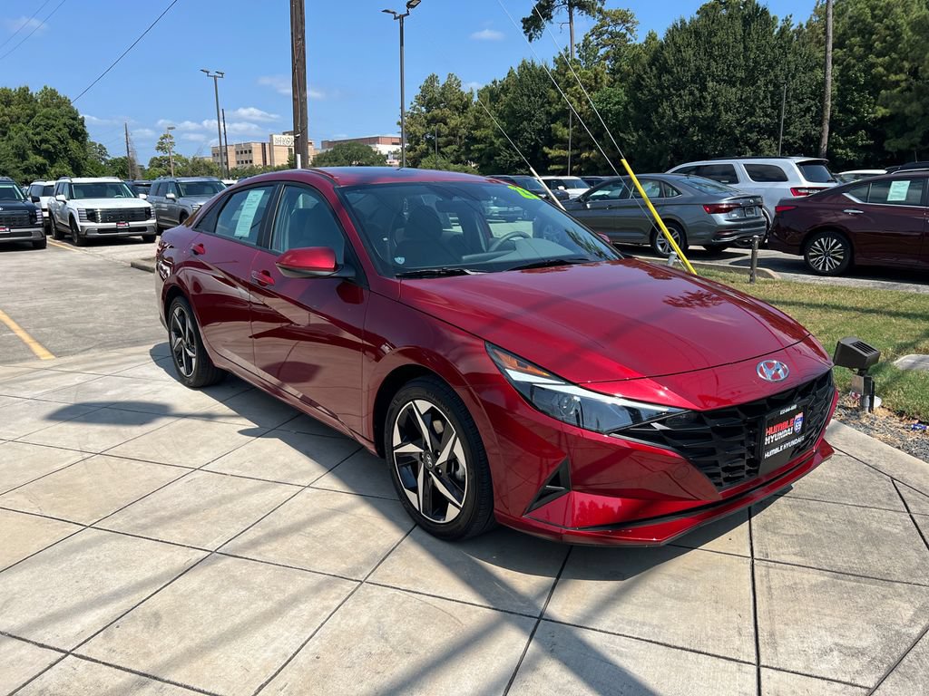 Certified 2023 Hyundai Elantra SEL w/ Convenience Package FWD image 3