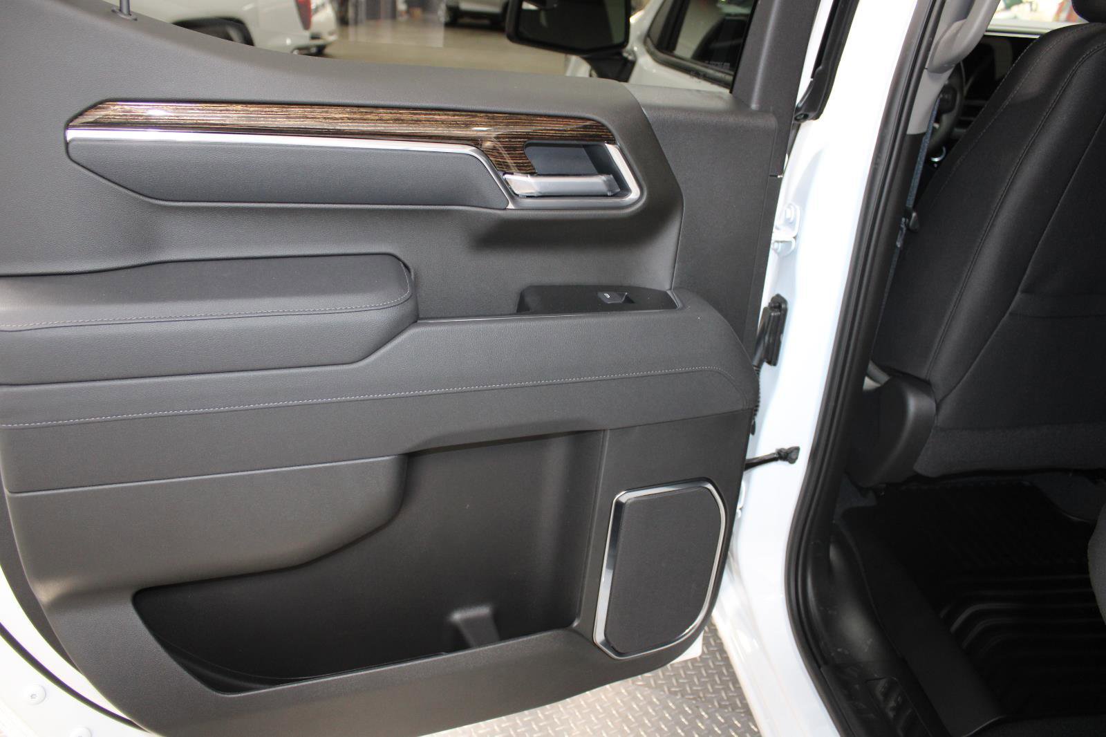 New 2026 GMC Sierra 1500 Elevation image 27