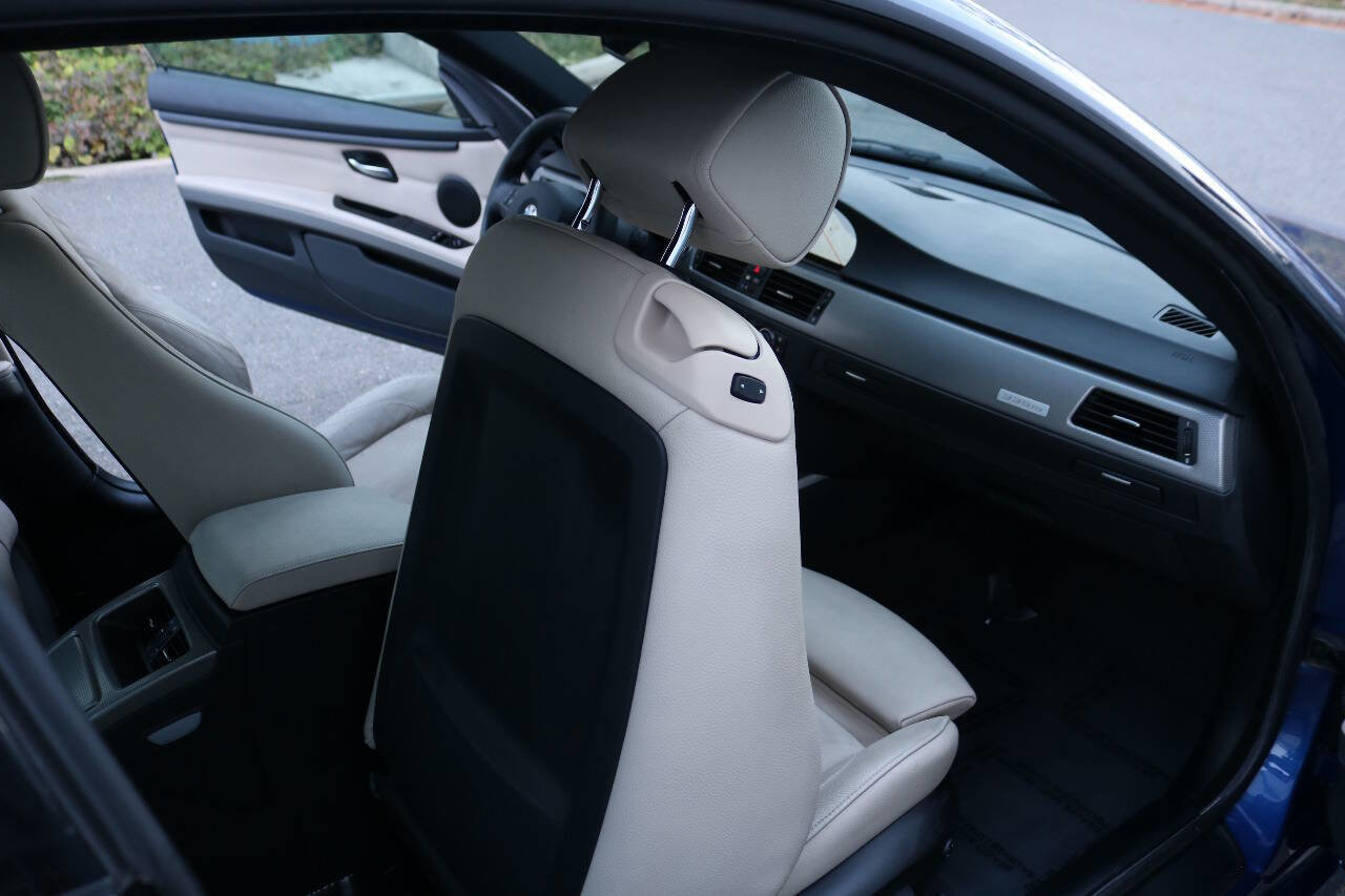 Used 2011 BMW 335is 335is 2dr Coupe image 21