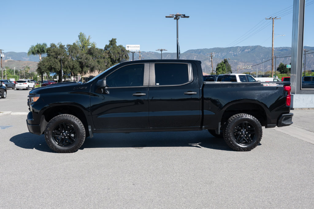 Used 2023 Chevrolet Silverado 1500 Custom Trail Boss w/ LPO, Dark Essentials Package AWD/4WD image 7