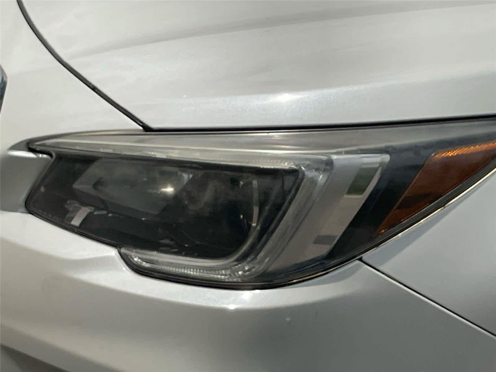 Used 2019 Subaru Outback 2.5i Premium w/ Popular Package #2 AWD/4WD image 9