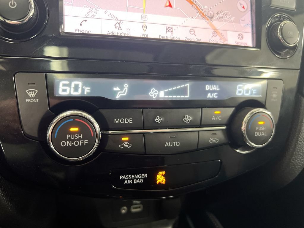 Used 2019 Nissan Rogue SL w/ Premium Package AWD/4WD image 17