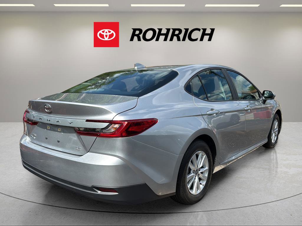 Used 2025 Toyota Camry LE AWD/4WD image 6