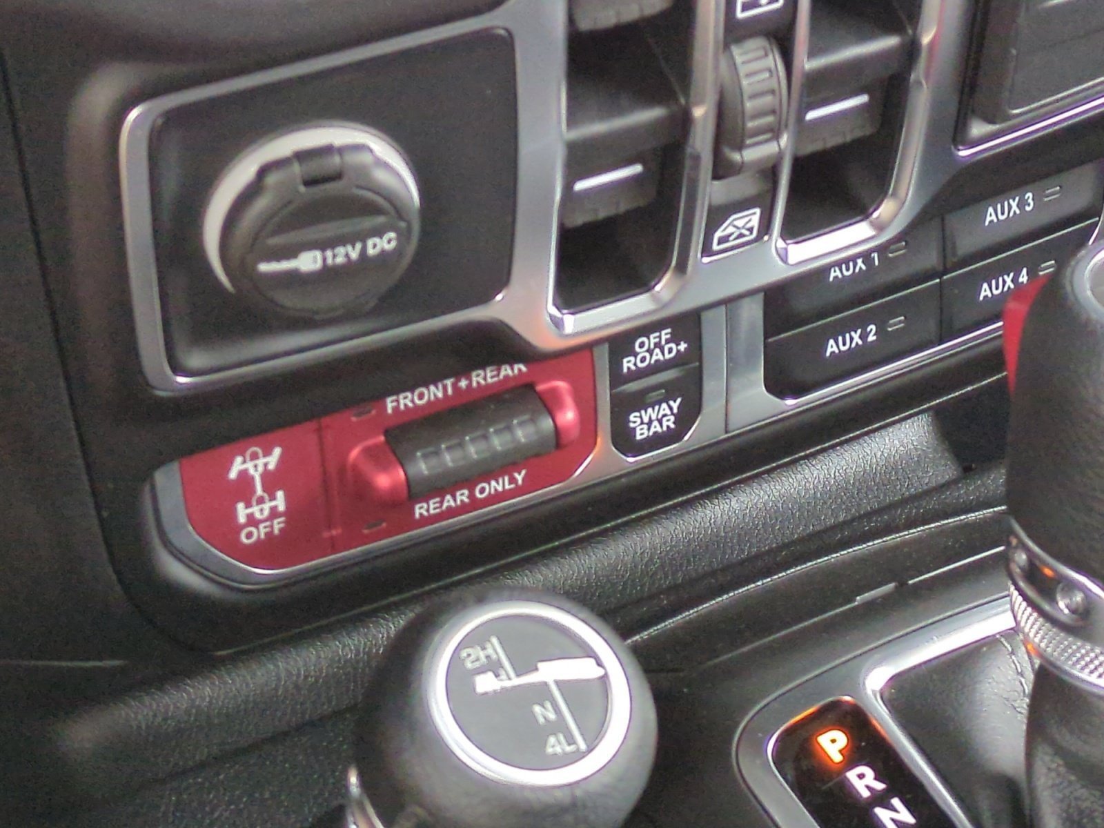 New 2025 Jeep Wrangler Unlimited Rubicon w/ Safety Group AWD/4WD image 30