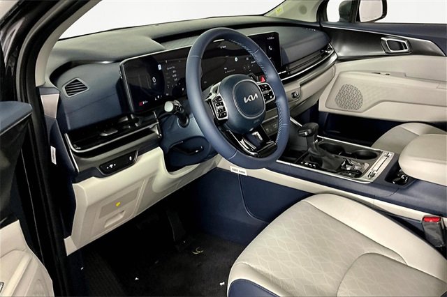 New 2026 Kia Carnival SX image 8