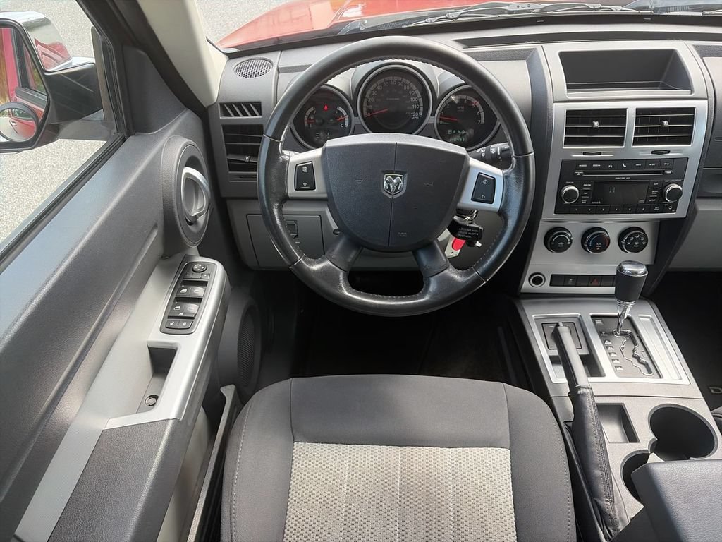 Used 2010 Dodge Nitro SXT AWD/4WD image 10