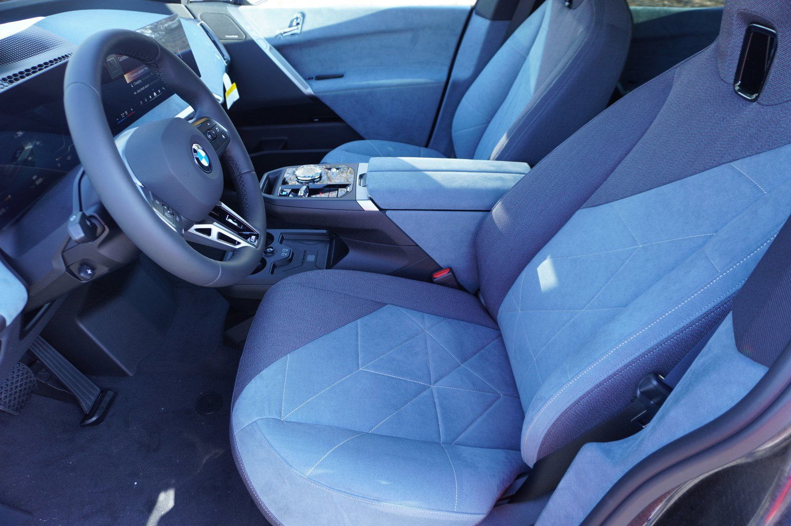 New 2025 BMW iX xDrive50 image 20