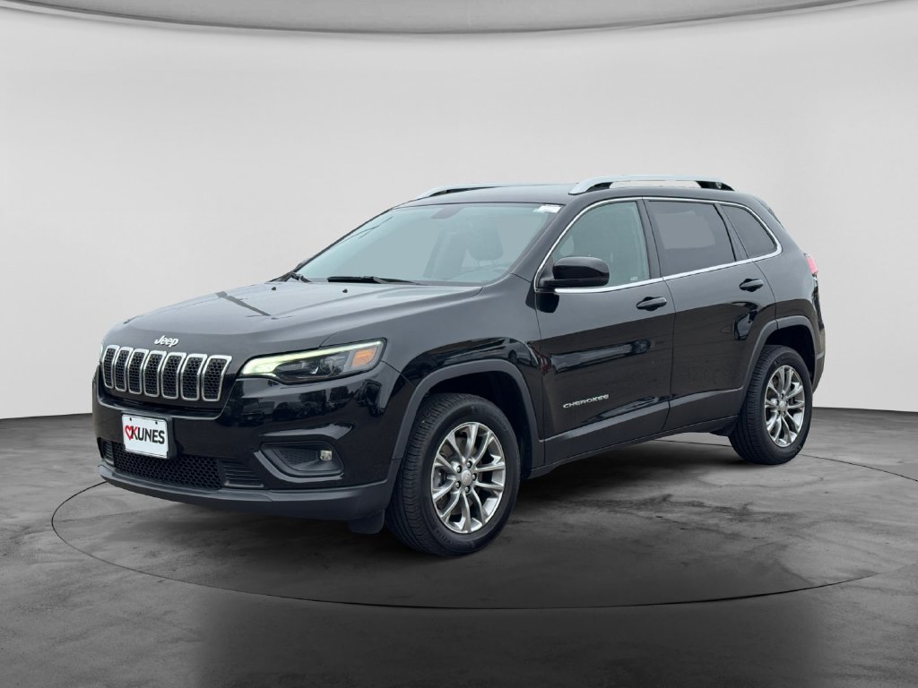 Used 2019 Jeep Cherokee Latitude Plus w/ Comfort/Convenience Group AWD/4WD image 4