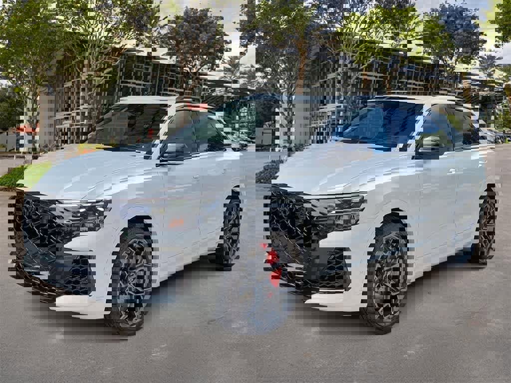 New 2025 Audi RS Q8 performance