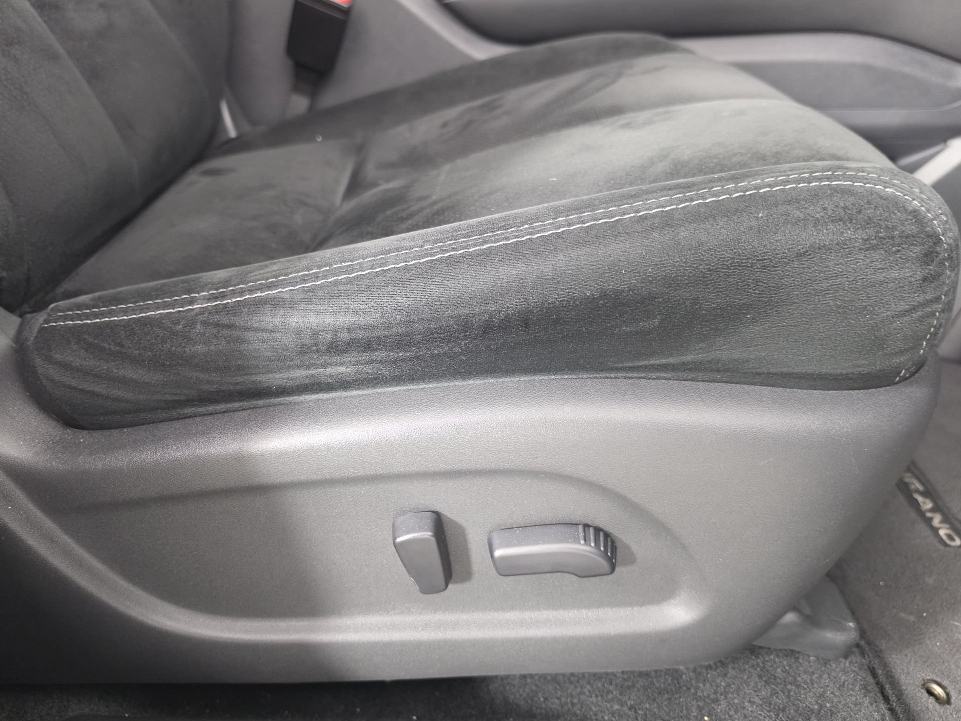 Used 2019 Nissan Murano SV w/ Cargo Package FWD image 36